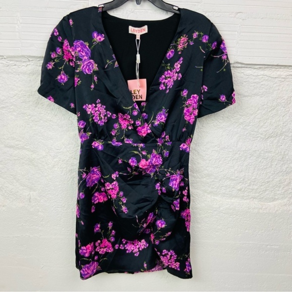 NWT LEYDEN black & purple silky satin floral mini dress size medium